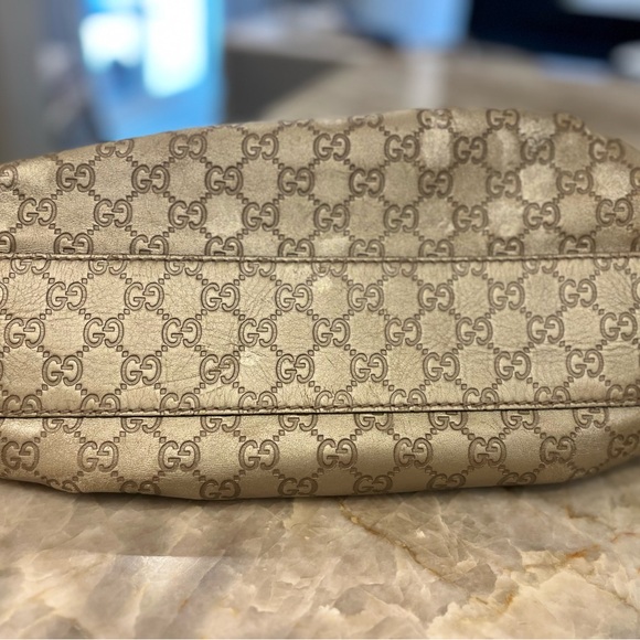 Gucci Sukey in  gold guccissima leather. - Picture 10 of 15